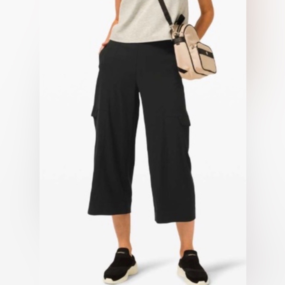 Lululemon Metropolis Maven High-Rise Cropped Pants, size 4